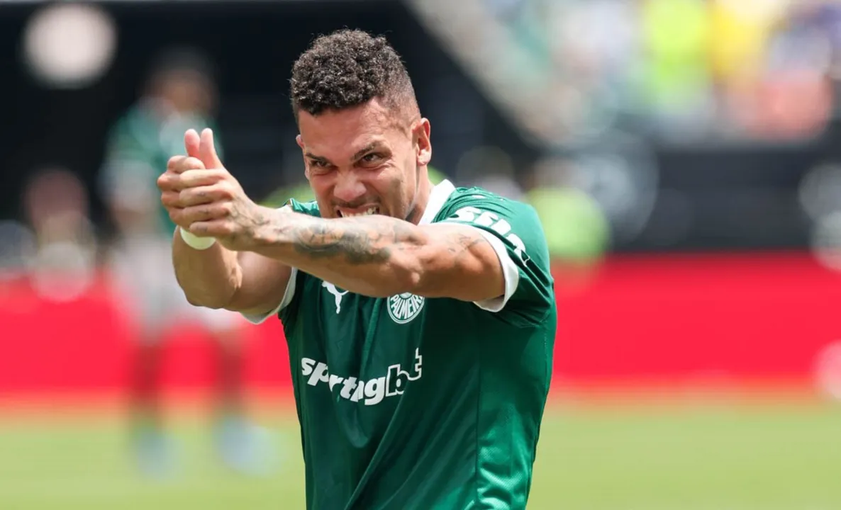 Paulinho, atacante do Palmeiras