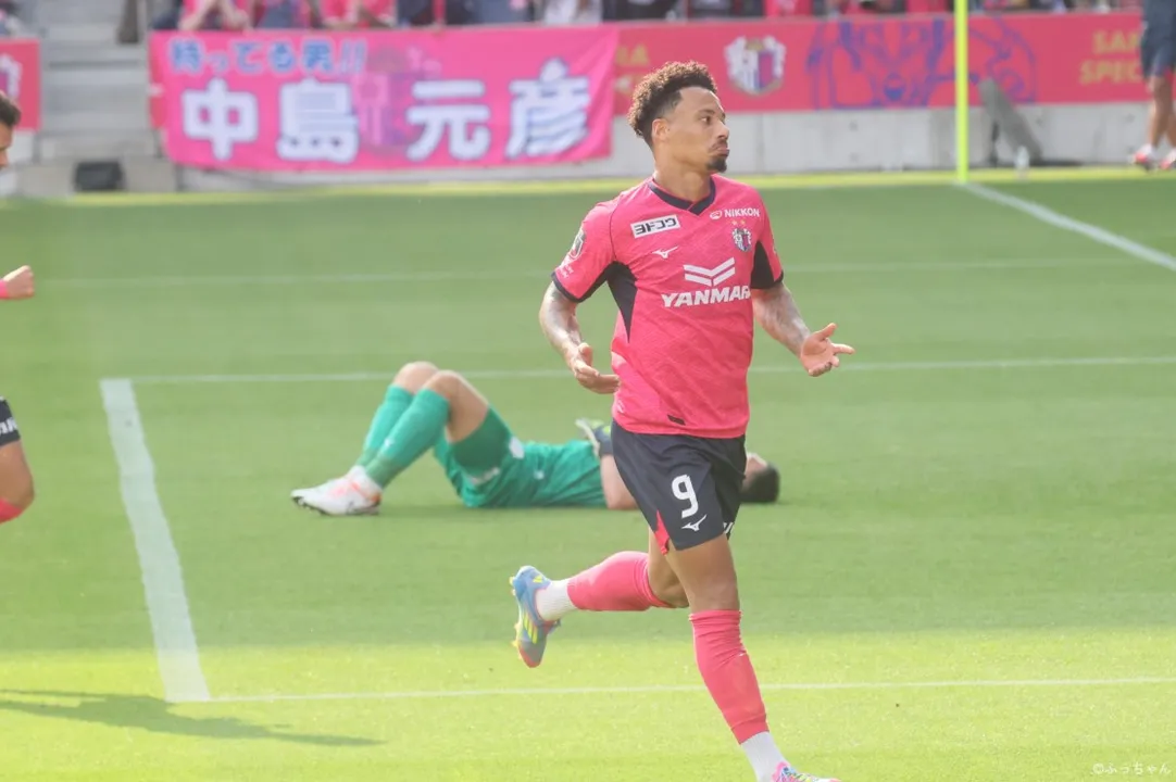 Rafael Ratão vive grande fase no Japão com 12 gols em 2025