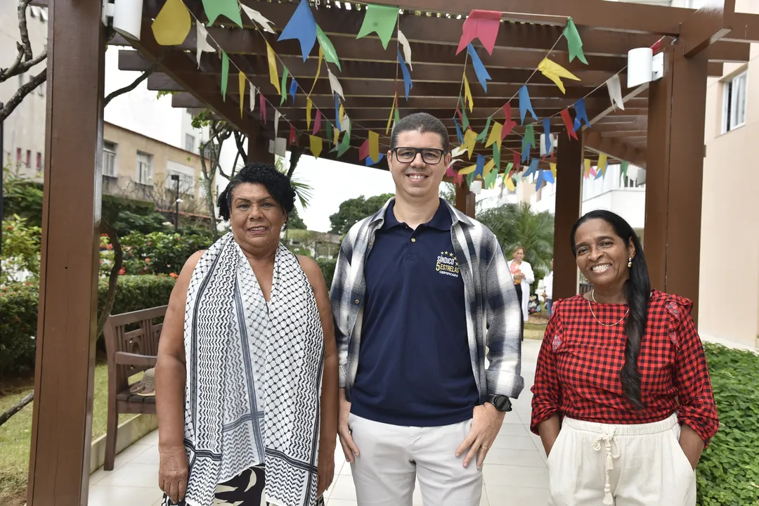 Nilza, Honorato e Mira organizam a festa junina no condomínio Pátio Jardins