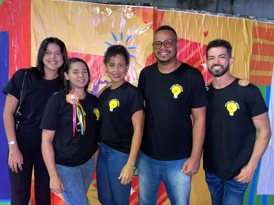 Intérpretes do Pense em Libras