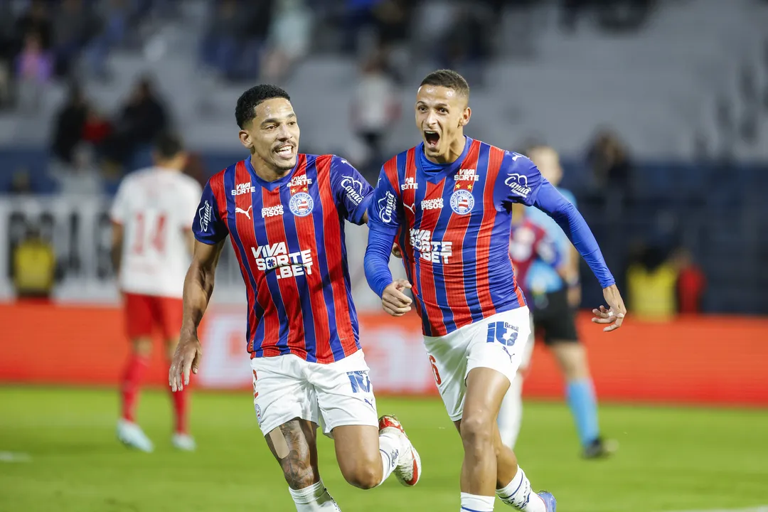 Gilberto e Luciano Juba, jogadores do Bahia.