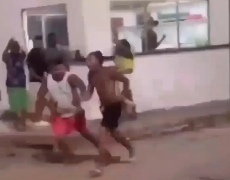Artefato explodiu na mão dele