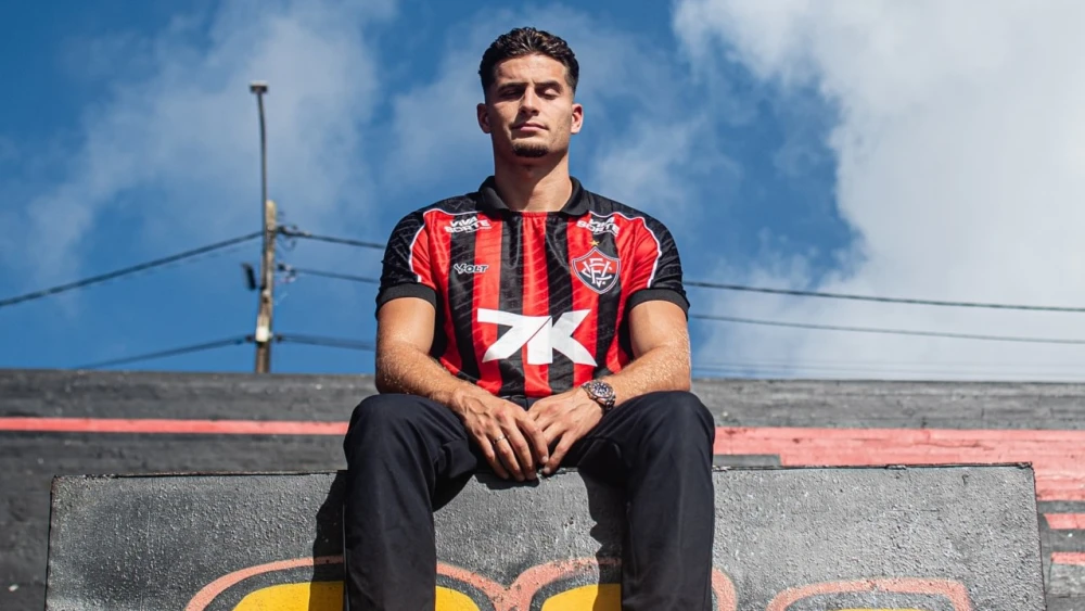 Rúben Rodrigues, novo meia do Vitória