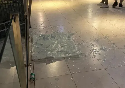 As bonecas possuem traços realistas