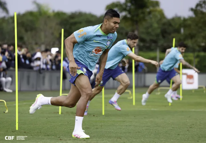 Casemiro em treino da Seleção Brasileira