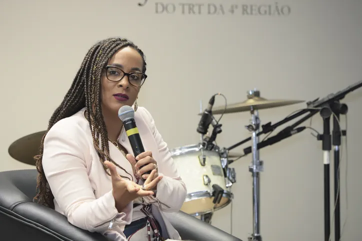 A professora doutora promotora de justiça Lívia Sant'Anna