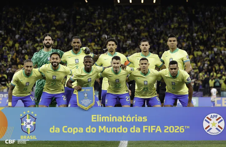 Titulares escolhidos por Ancelotti contra o Paraguai
