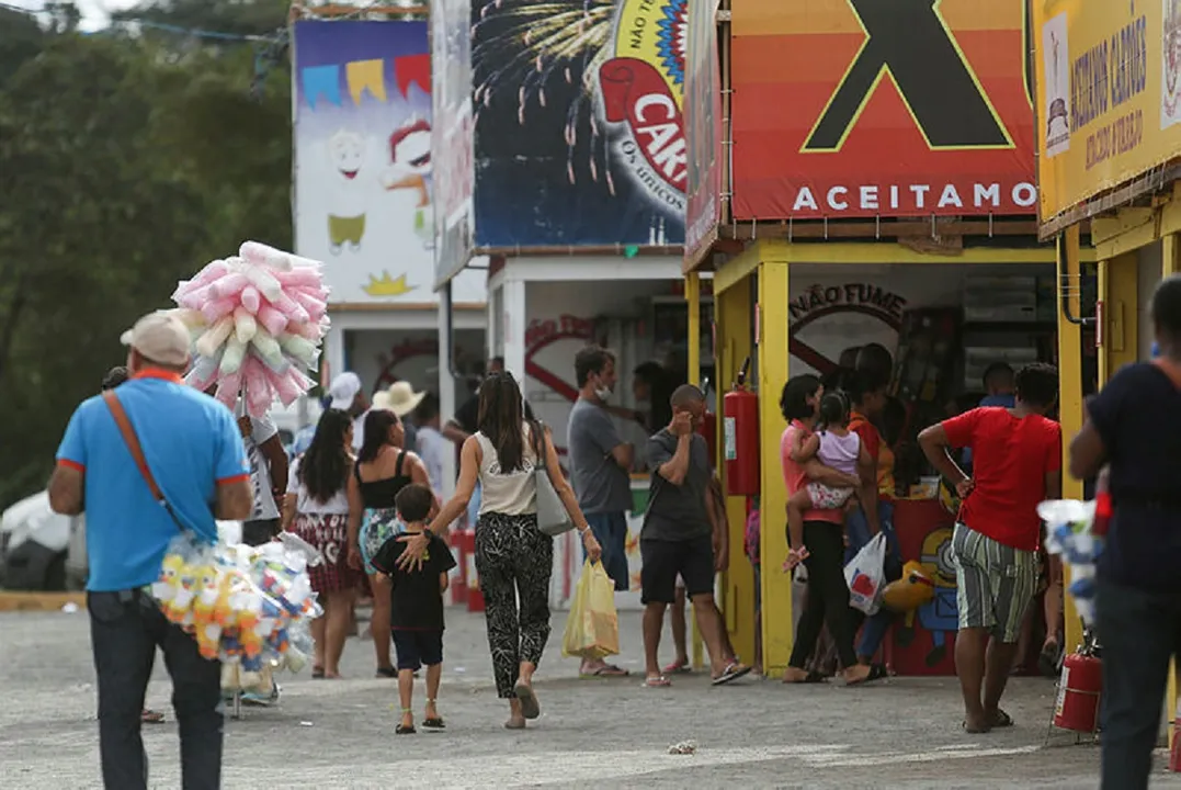 Pesquisa busca entender a percepção da população sobre renda, moradia, escolaridade e desigualdades sociais