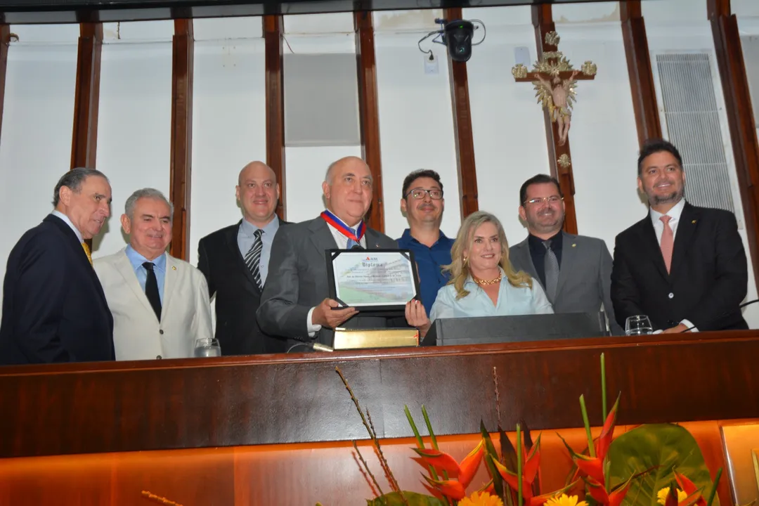 Homenagens foram feitas nesta sexta, 8