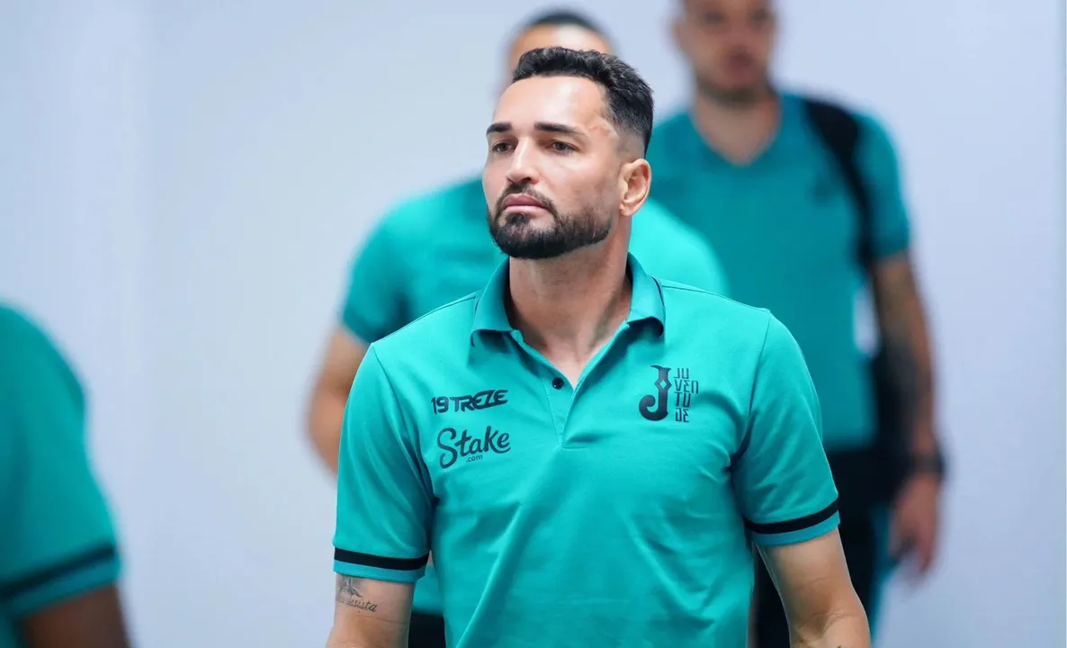 Gilberto, atacante do Juventude