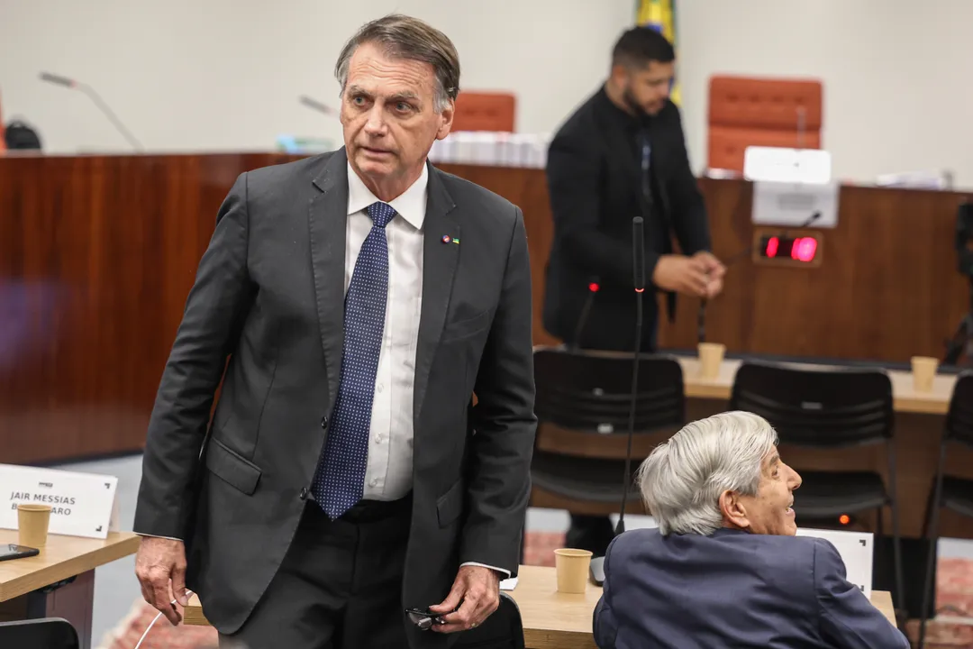 Ex-presidente Jair Bolsonaro chegando para depoimento na 1 turma do STF.