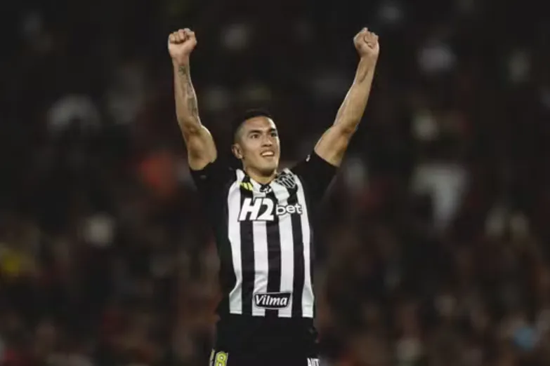 Atlético-MG e São Paulo vencem e se aproximam das quartas