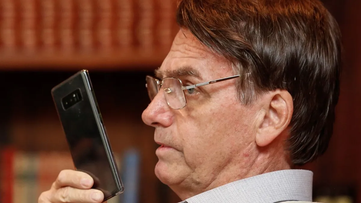 Bolsonaro terá que cumprir novas medidas restritivas