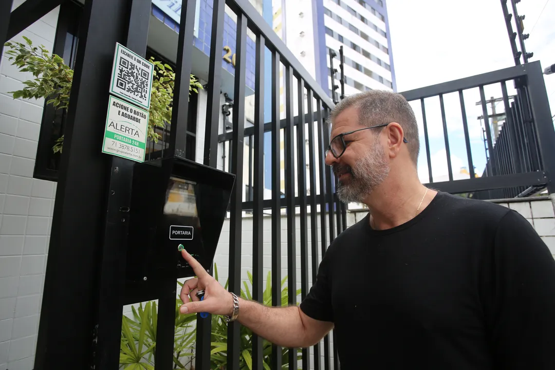 Eduardo, subsíndico do Edifício Superville, conta que a automação tem transformado a rotina do condomínio