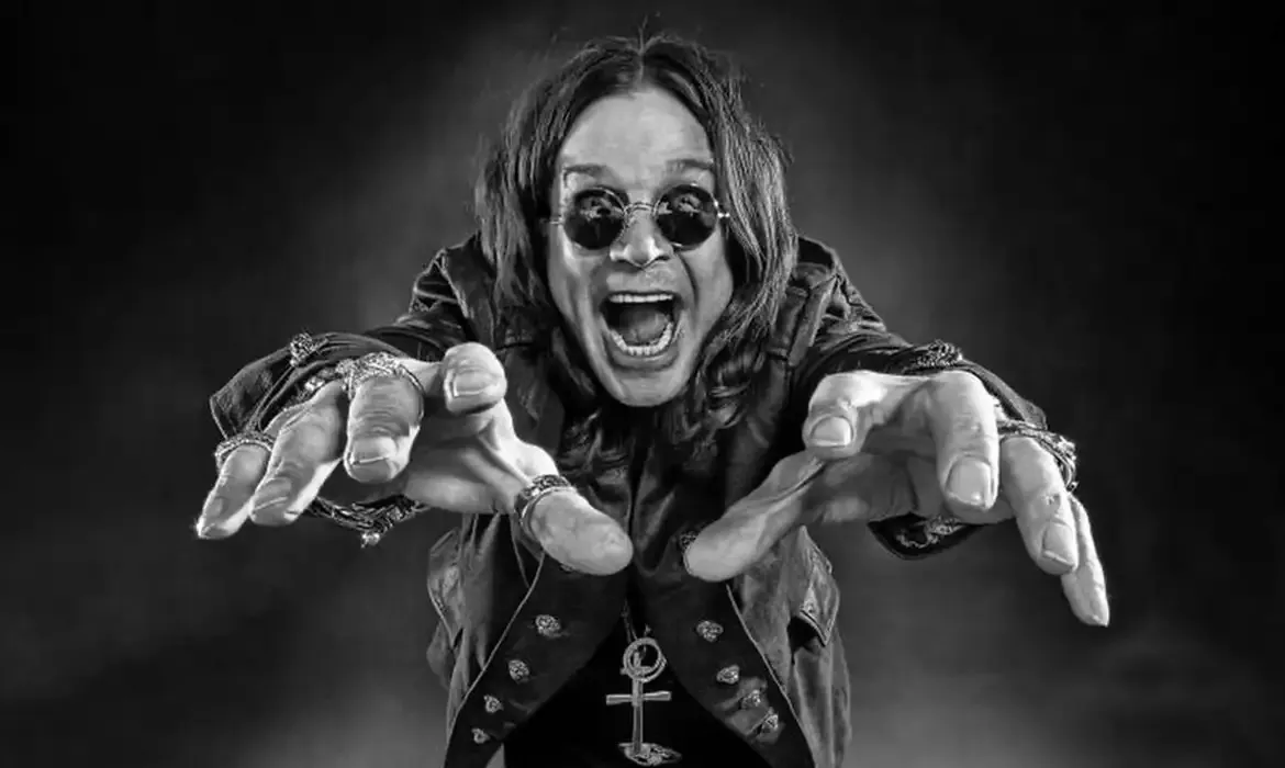 Ozzy Osbourne se tornou uma presença global com sua presença de palco