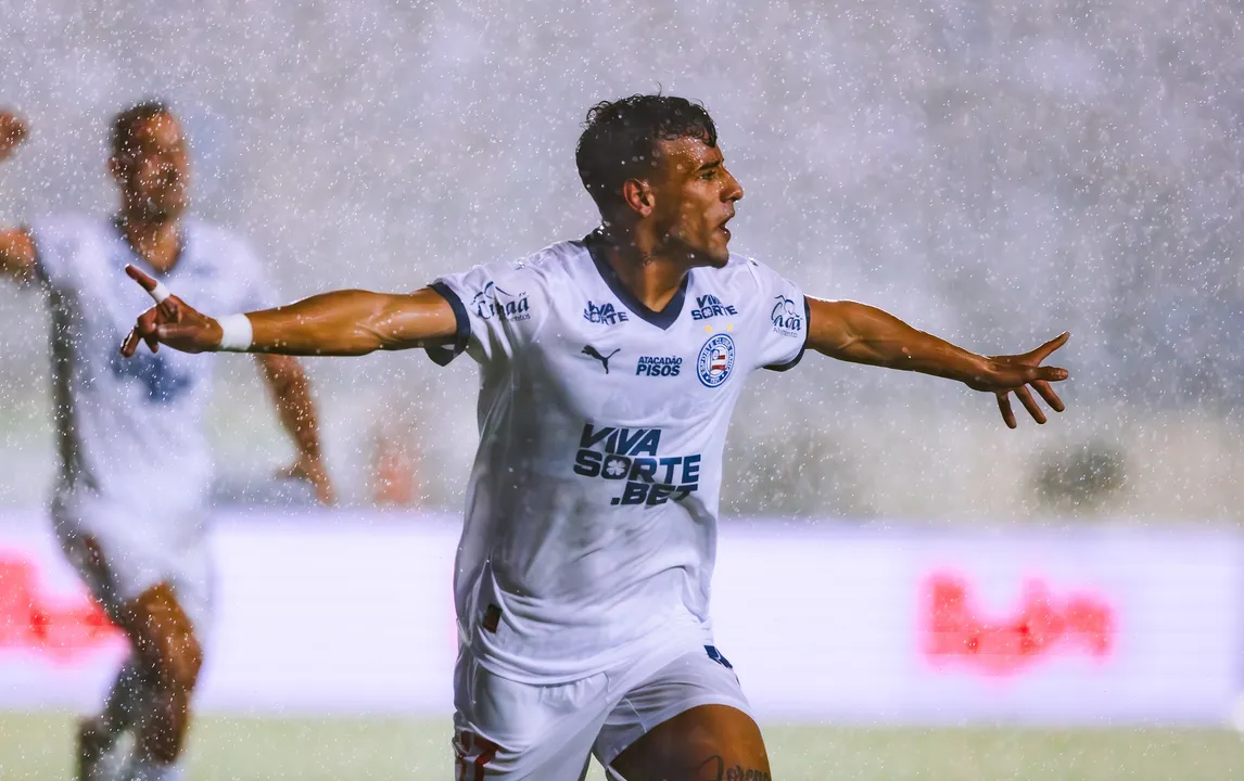 Imagem ilustrativa da imagem Bahia recebe proposta milionária por Lucho e encaminha venda