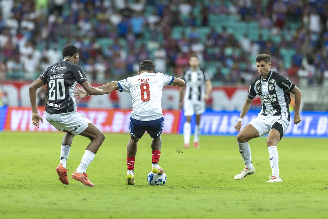 Comentarista da ESPN chama Bahia x Ceará de 'final antecipada' e ressalta peso do clássico nordestino