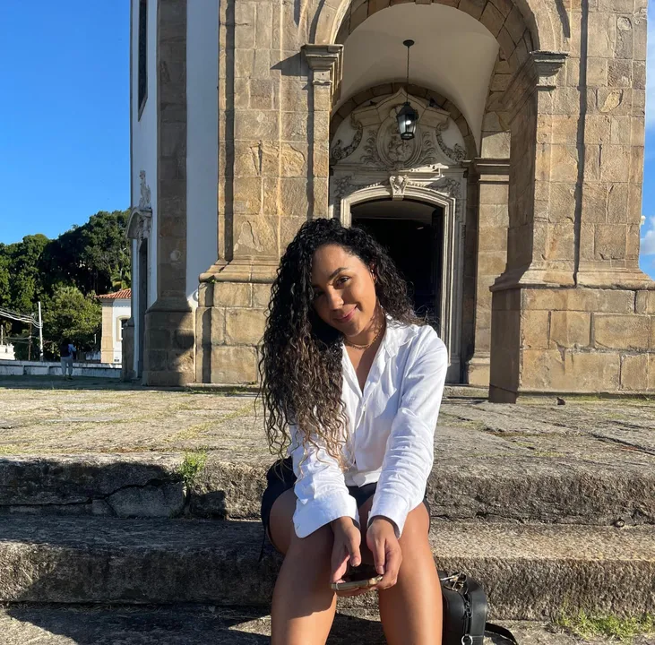 Samille Ornelas reivindica seus traços de negritude