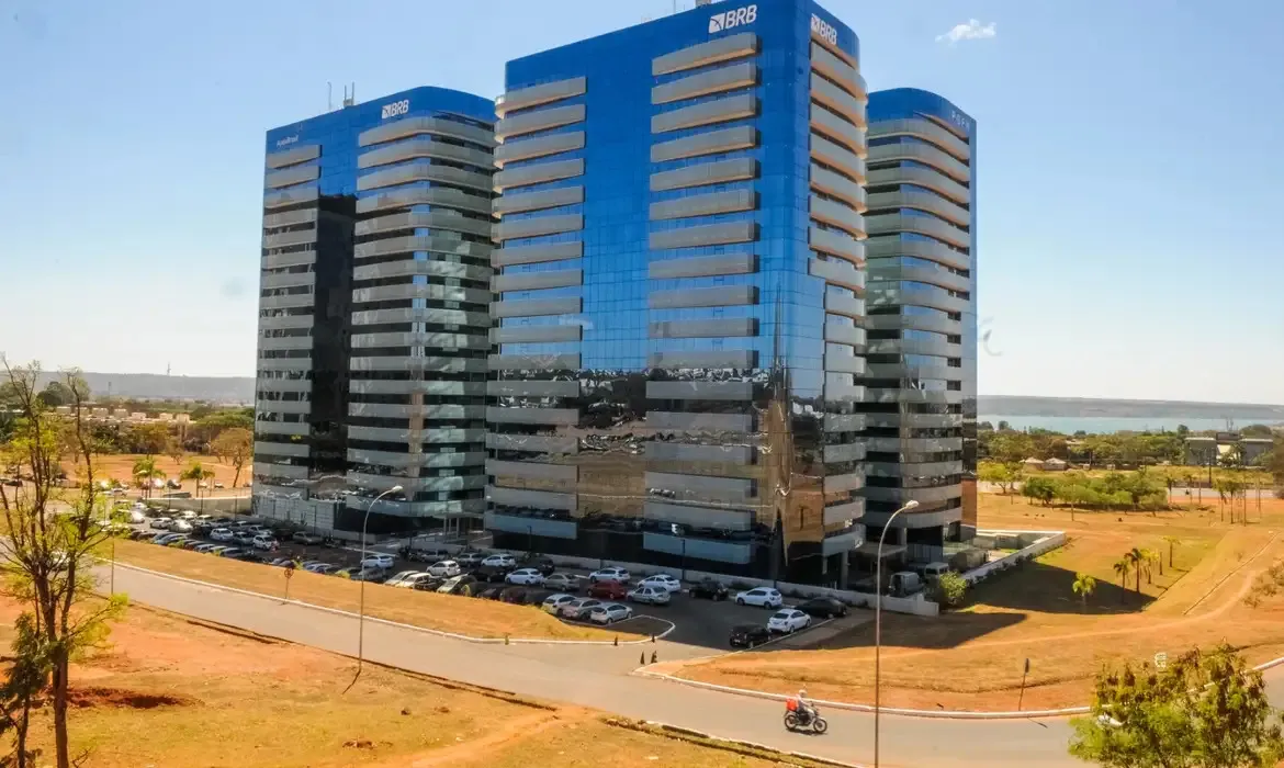 Imagem ilustrativa da imagem Banco Central rejeita compra do Banco Master pelo BRB