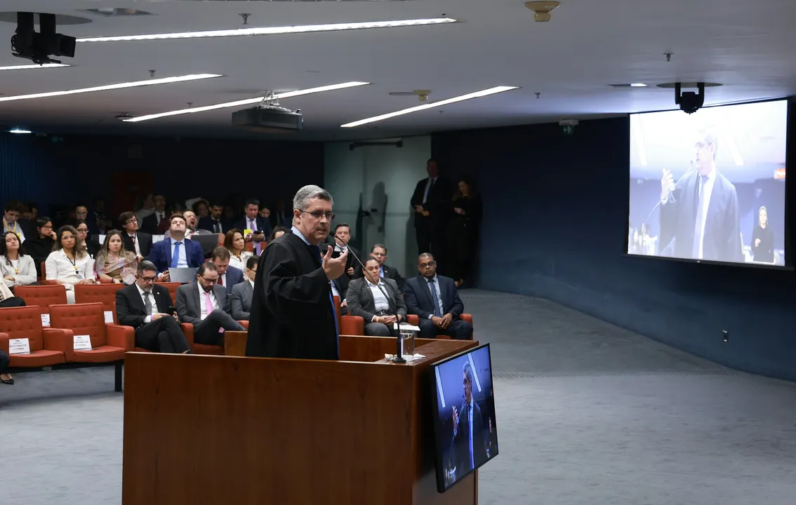 Representante de Alexandre Ramagem aponta equívoco na acusação da PGR