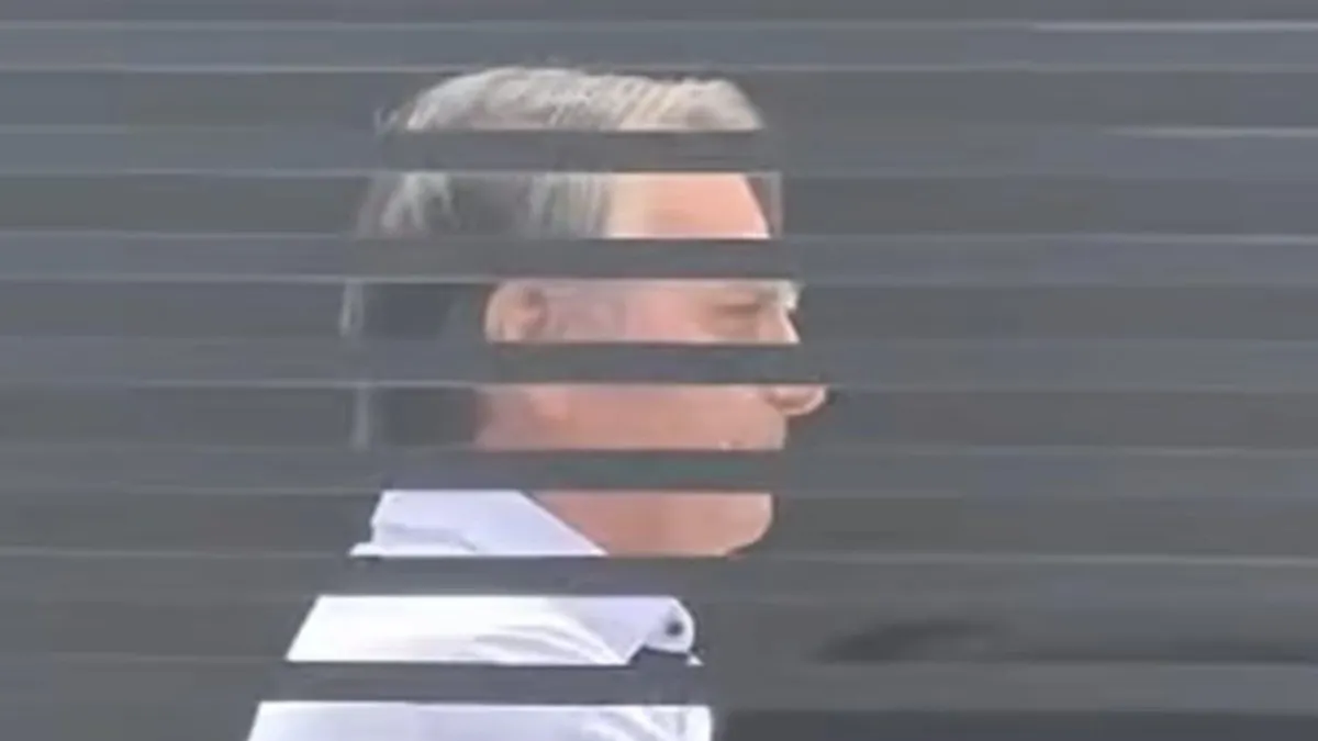 Bolsonaro permanece em prisão domiciliar