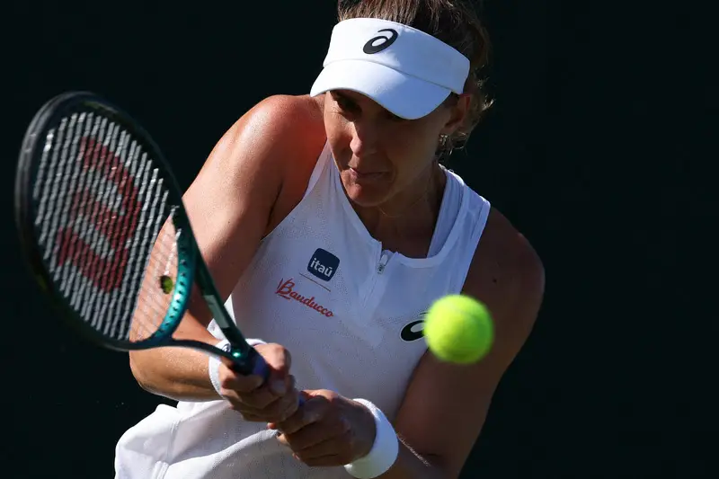 Imagem ilustrativa da imagem Brasil no US Open: Bia Haddad estreia bem e vence britânica
