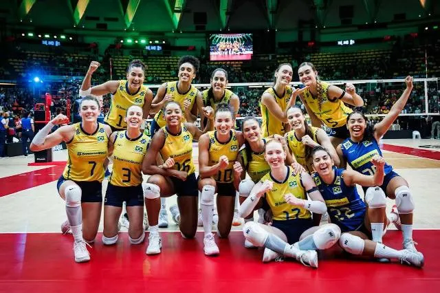 Seleção Brasileira está nas quartas de final do Mundial de vôlei feminino