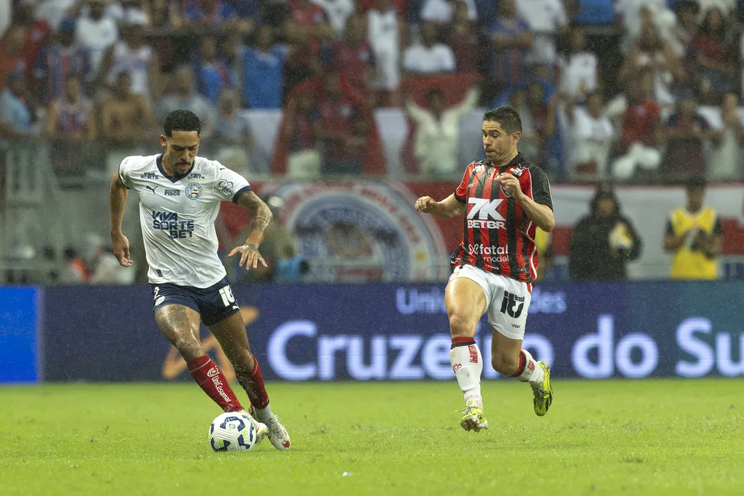 Bahia e Vitória em campo na Arena Fonte Nova