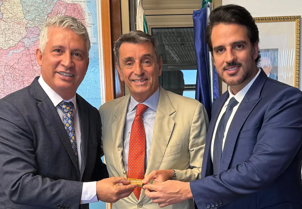 Henrique Carballal, presidente da CBPM, Alessandro Cortese, embaixador da Itália no Brasil, e Carlos Borel, vice-presidente da CBPM