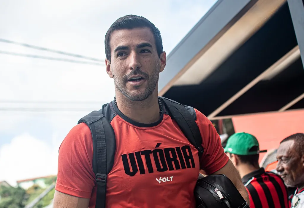 Raúl Cáceres pelo Vitória