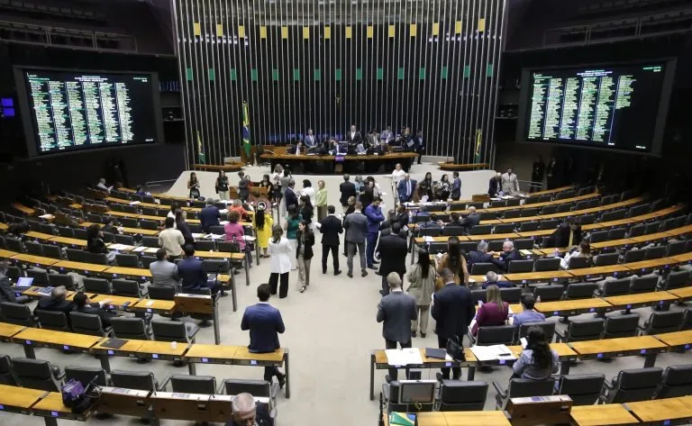 Plenário da terça-feira