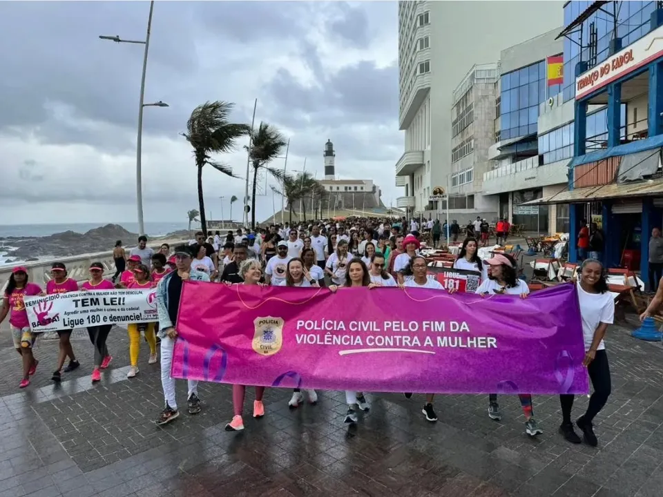 Mulheres se uniram para lutar contra o feminicídio