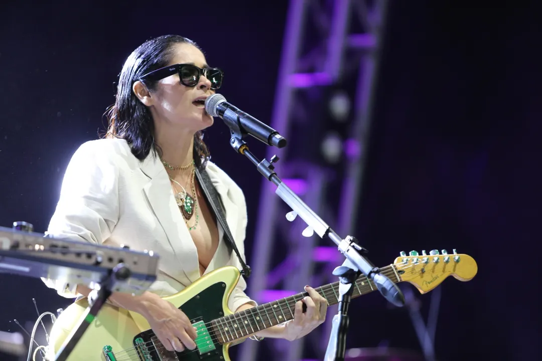 Artista falou sobre a alegria de estar na mesma grade que outros grandes nomes da música brasileira
