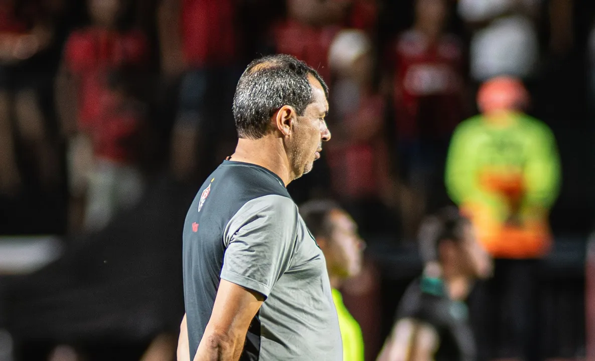 Fábio Carille, técnico do Vitória