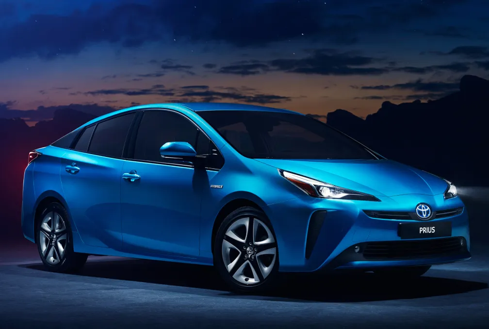Híbridos e elétricos ganham destaque
