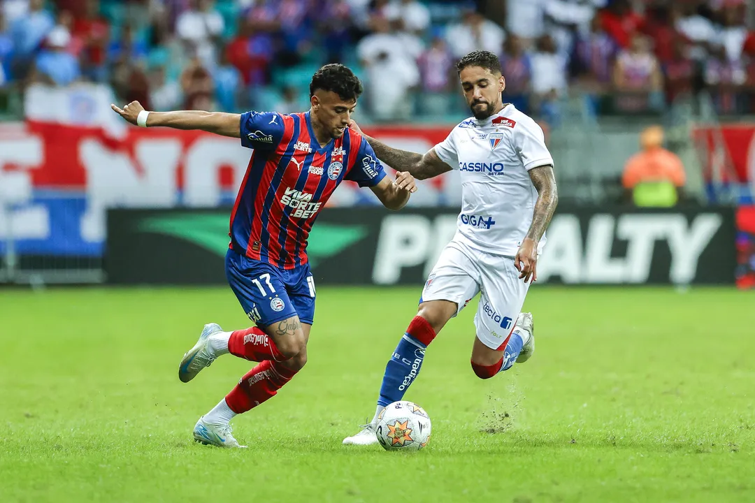 Lucho Rodríguez é testado como ponta no Bahia após pedido público. Ceni tenta recuperar confiança do atacante, que vive jejum de 19 jogos sem marcar.