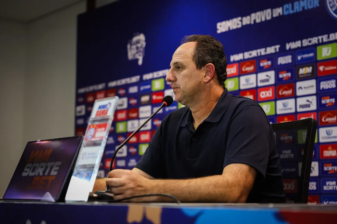 Rogério Ceni em coletiva do Bahia