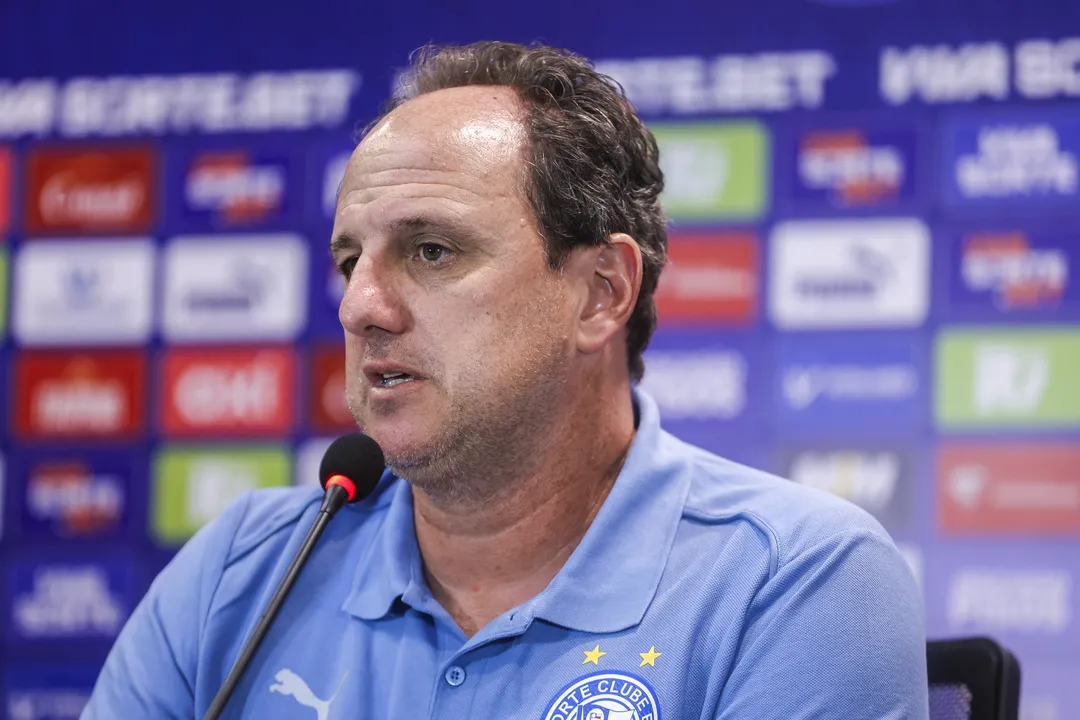 Rogério Ceni prometeu reforços em breve para o Bahia