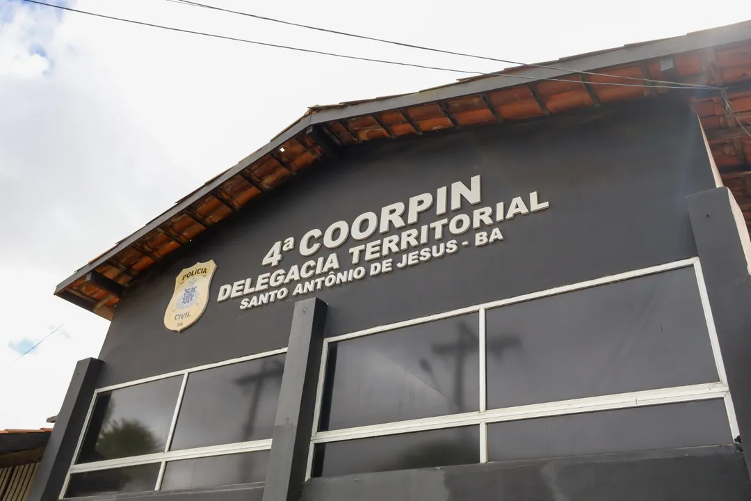 Homem foi levado para a Delegacia Territorial de Santo Antônio de Jesus
