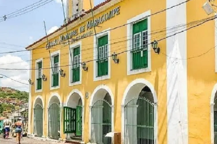 Decisão apontou que legendas descumpriram exigência legal de pelo menos 30% de candidaturas femininas