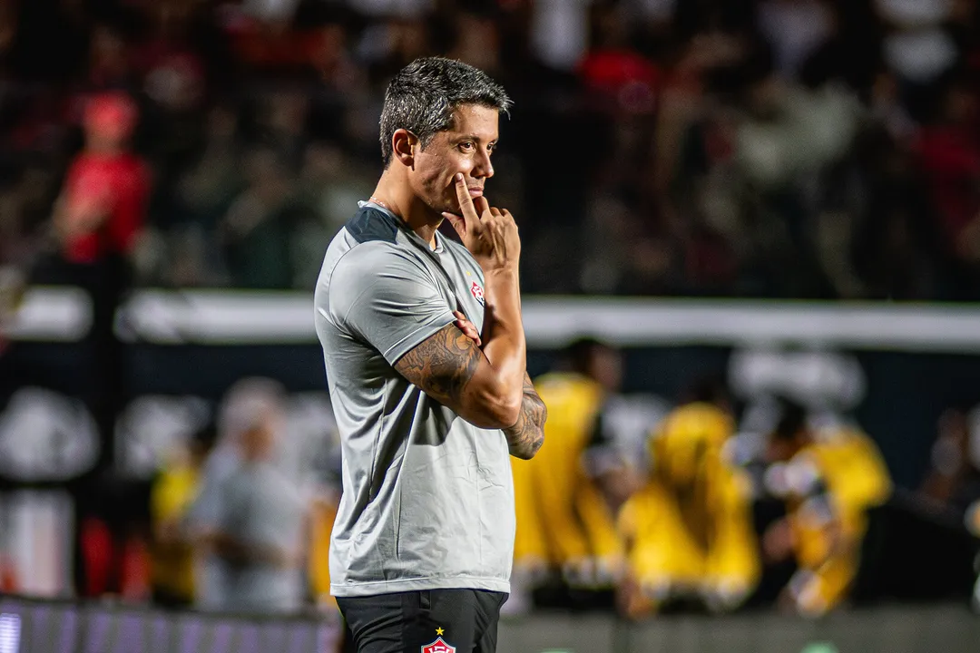 Thiago Carpini, ex-técnico do Vitória
