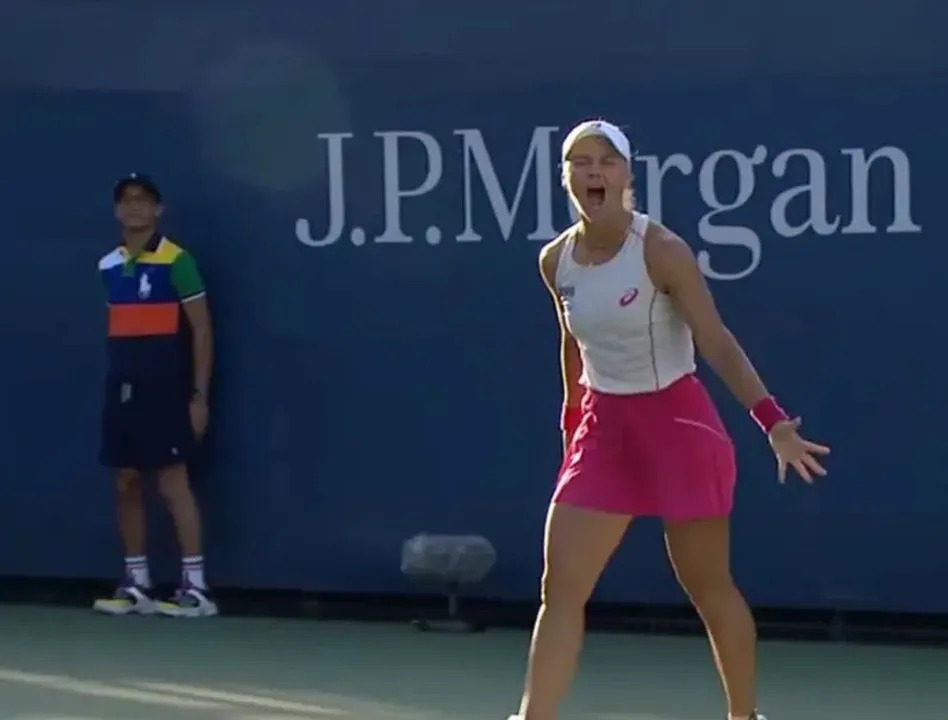 Laura Pigossi vibra com classificação a 2ª rodada do US Open