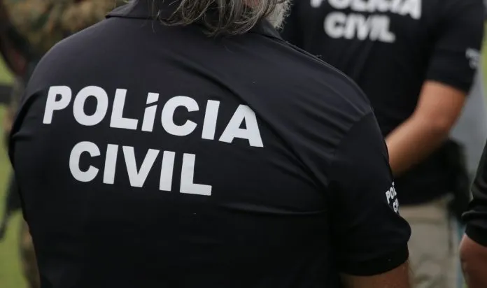 A abertura da mala só aconteceu por conta do forte odor