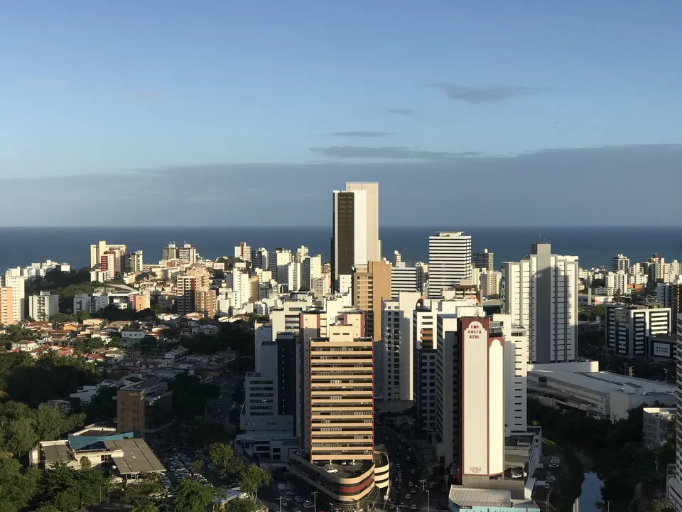 O bairro do Costa Azul é um retrato da Salvador contemporânea
