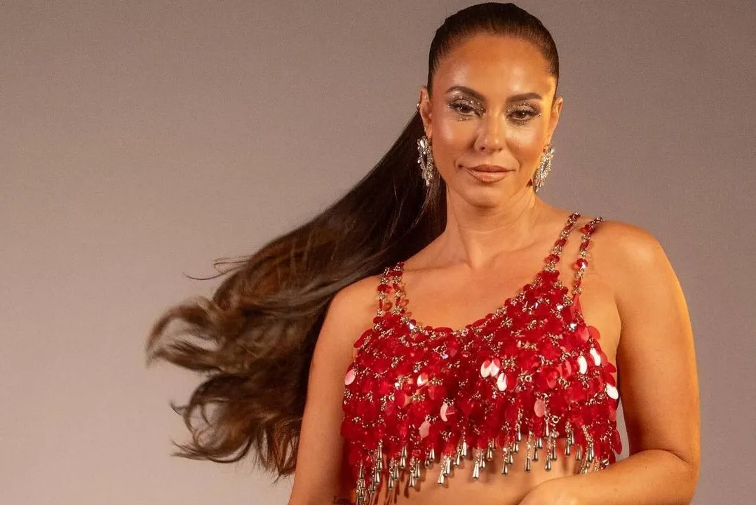 Paolla Oliveira tem 43 anos