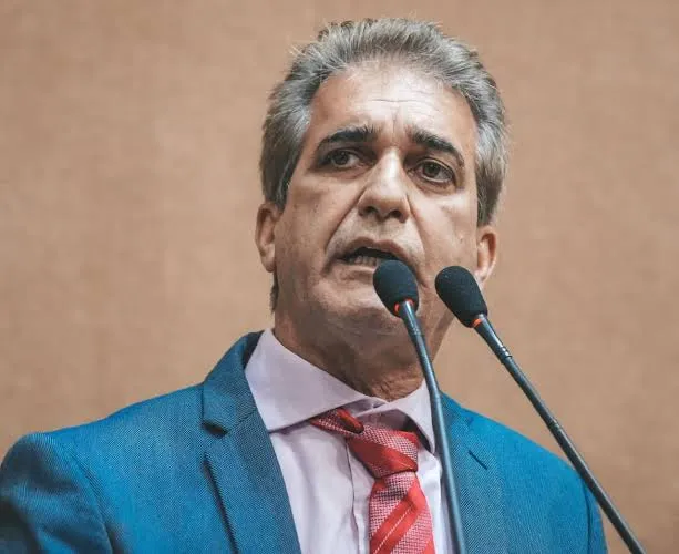 Robinson Almeida subiu o tom diante de sanções contra ministros do STF e chamou Trump de ditador