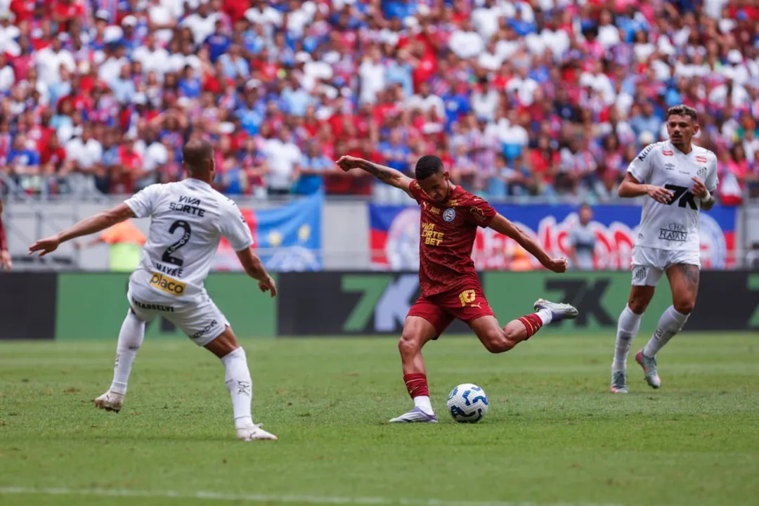 Luciano Juba marca golaço, Ancelotti presencia e torcida pede Seleção