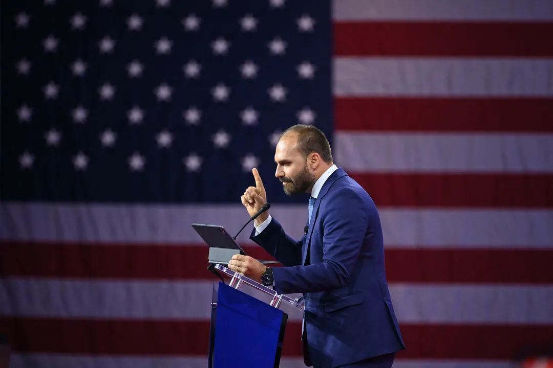 Eduardo Bolsonaro vive desde o fim de fevereiro deste ano nos Estados Unidos