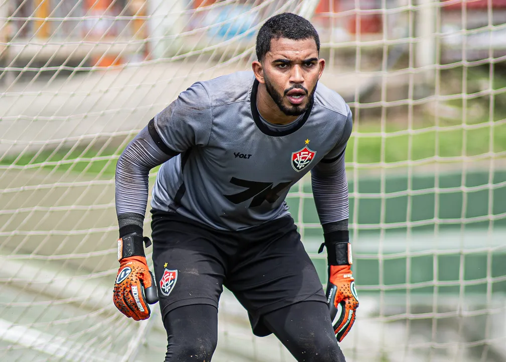 Lucas Arcanjo, goleiro do Vitória