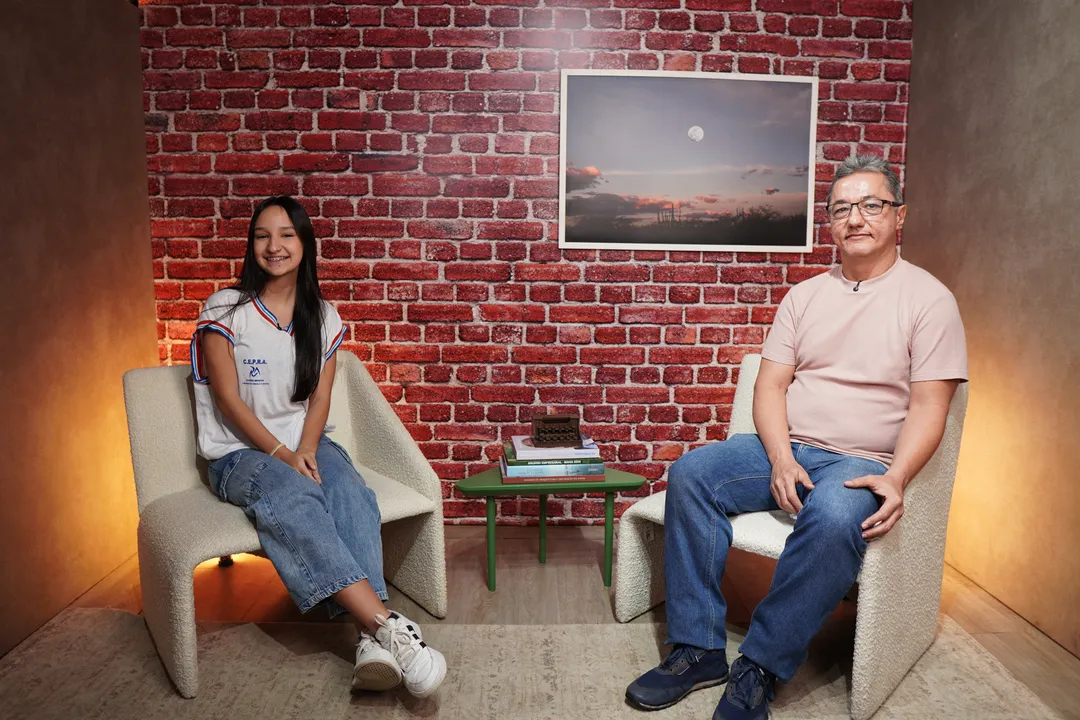 Estudante Luiza Viana e o professor João Elias